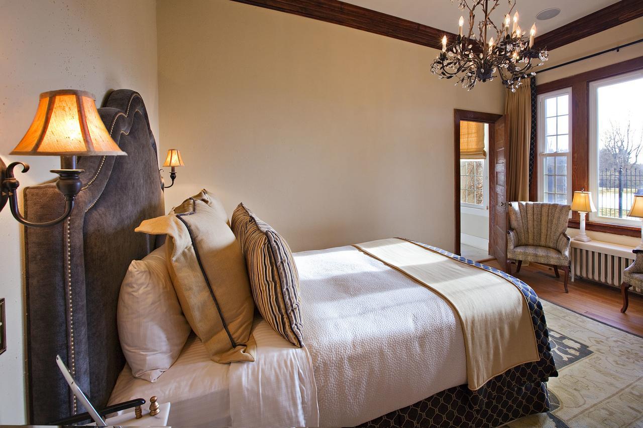 Bed and Breakfast Glen Gordon Manor Huntly Екстер'єр фото